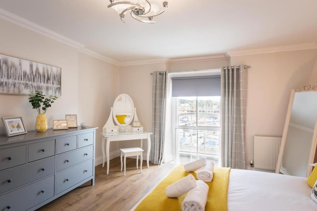 Blue Skies Apartment - Harbour Views Torquay Buitenkant foto